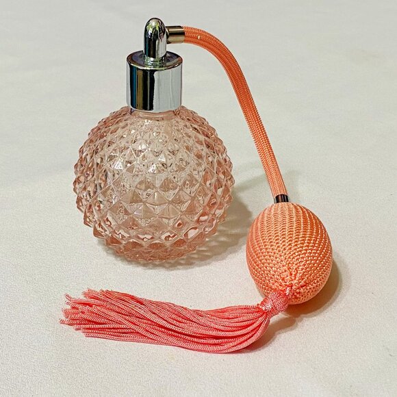 Brand New Pink Vintage Style Refillable Spray Pinkish Bulb - Picture 1 of 2